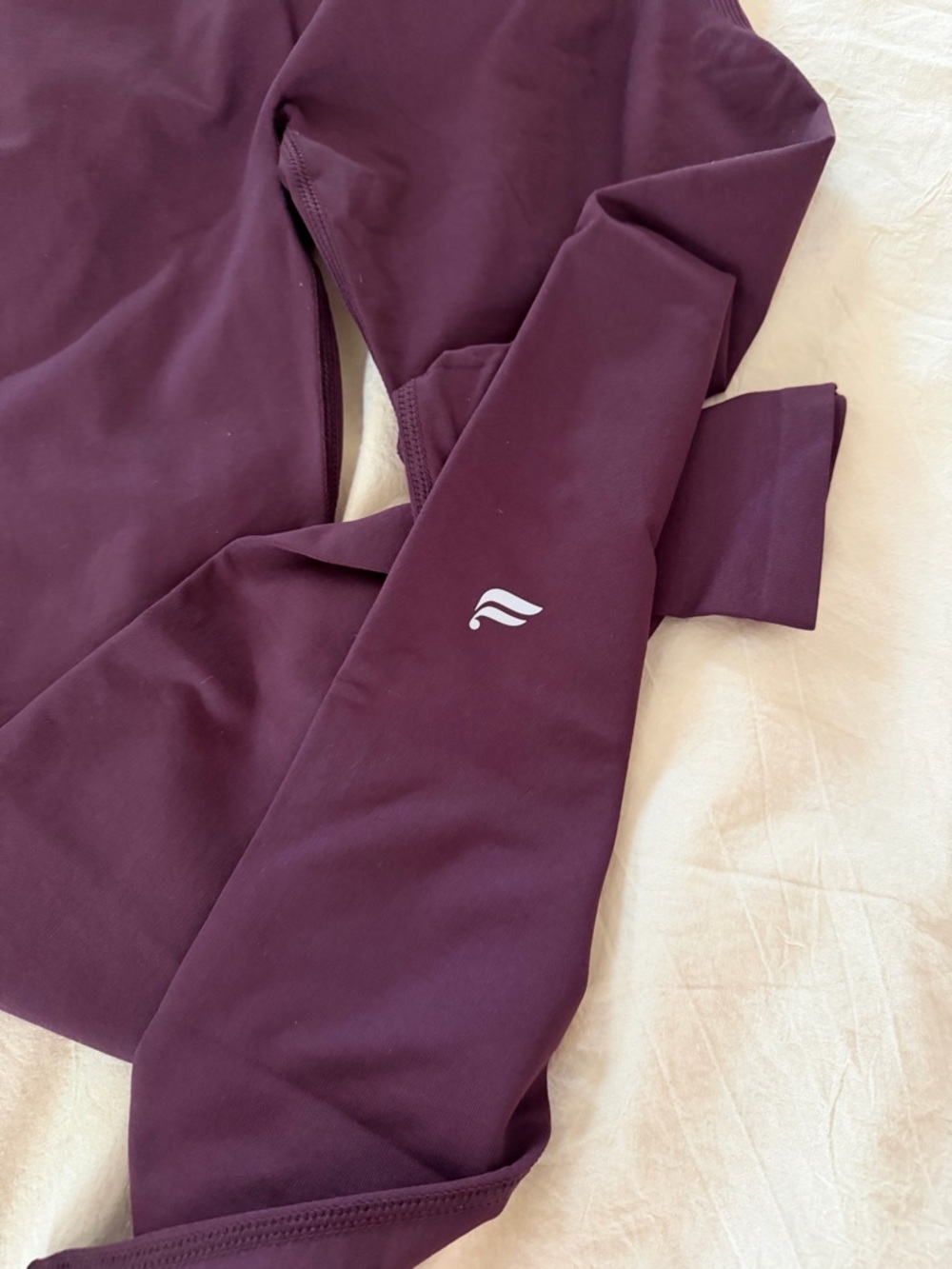 Fabletics By Khloe Seamless Scrunch HR Legging - Picture 5 of 7